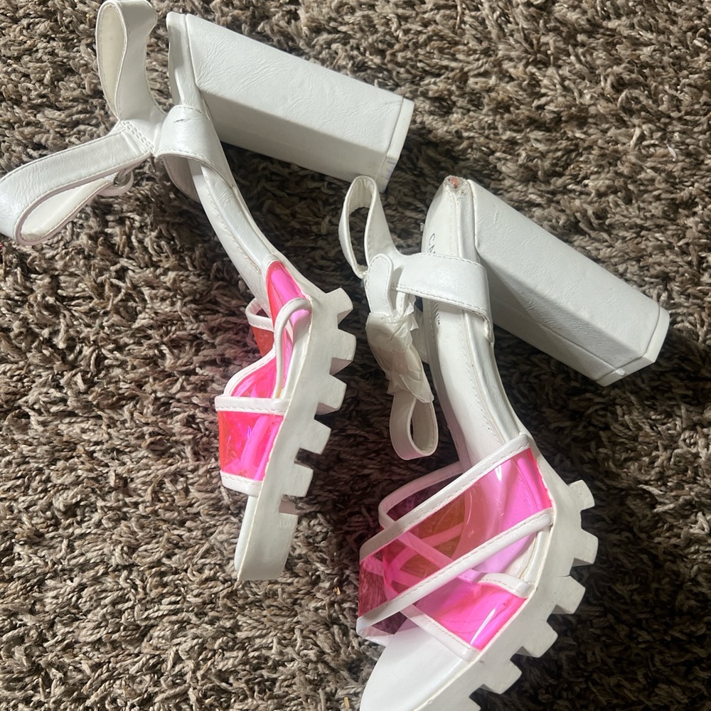 Cape Robbin Stylish White and Pink Women's Sandals - RUNS SMALL